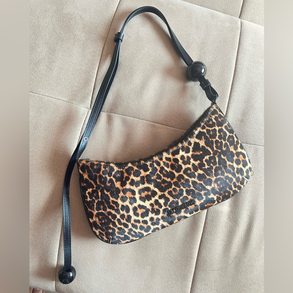 Jacquemus Le Bisou Perle Calf Hair Shoulder Bag In Leopard
